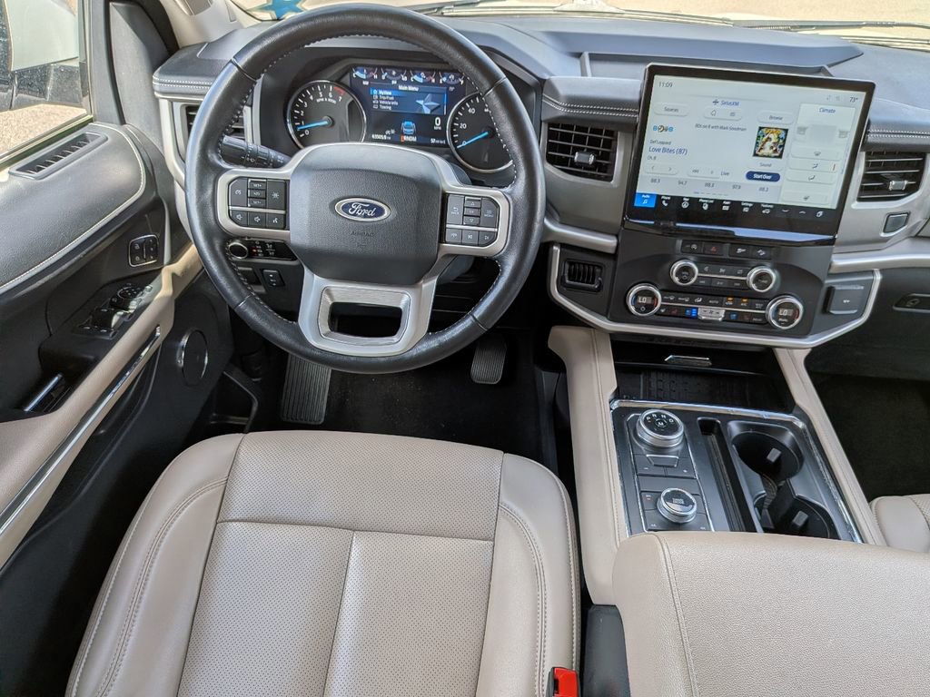 Certified 2024 Ford Expedition Max XLT image 17