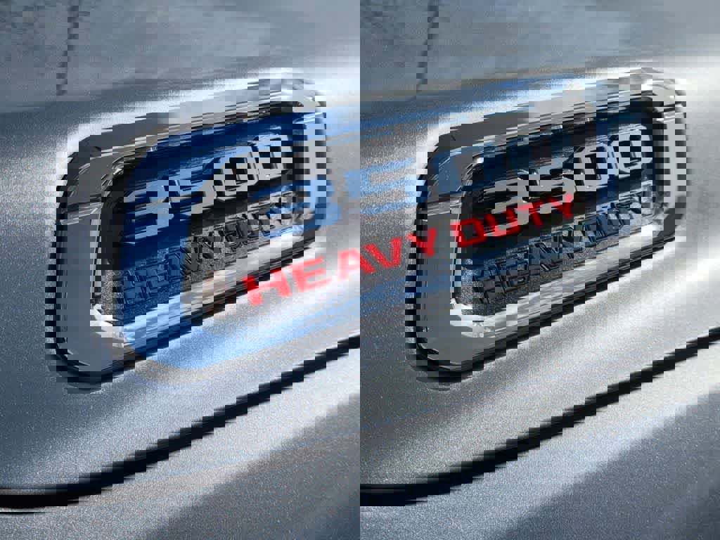 Used 2023 RAM 3500 Limited image 10