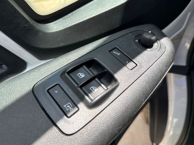 Used 2025 RAM ProMaster 2500 w/ Convenience Group FWD image 13