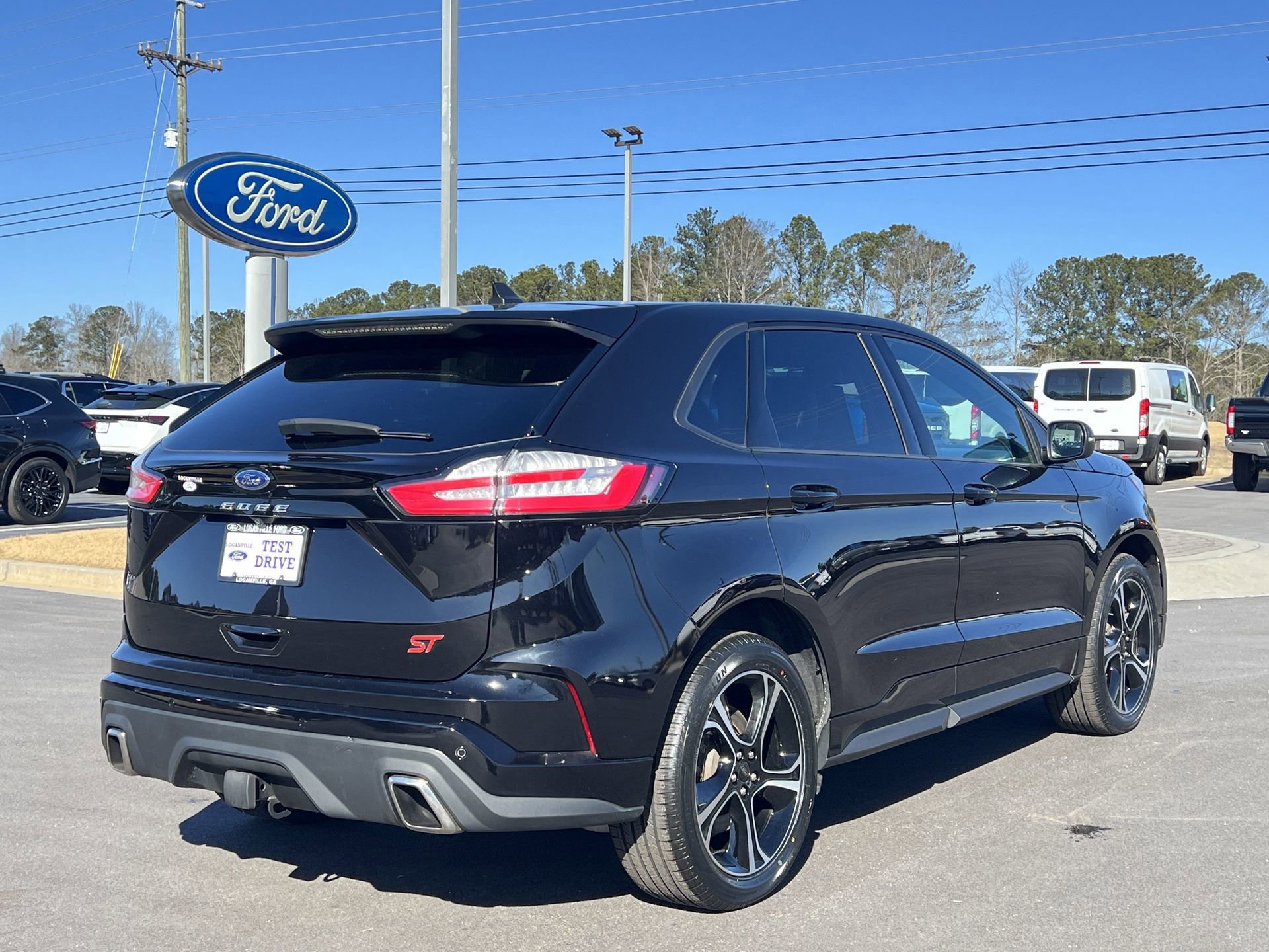 Certified 2023 Ford Edge ST image 3