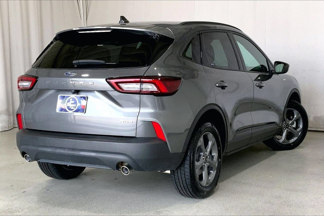Certified 2025 Ford Escape ST-Line Select AWD/4WD image 13