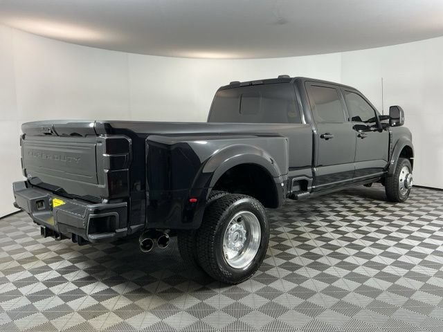 Certified 2025 Ford F450 Platinum w/ FX4 Off-Road Package AWD/4WD image 4