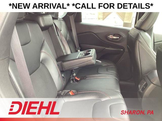 Used 2022 Jeep Cherokee Trailhawk w/ Sun, Sound & Nav Group AWD/4WD image 13