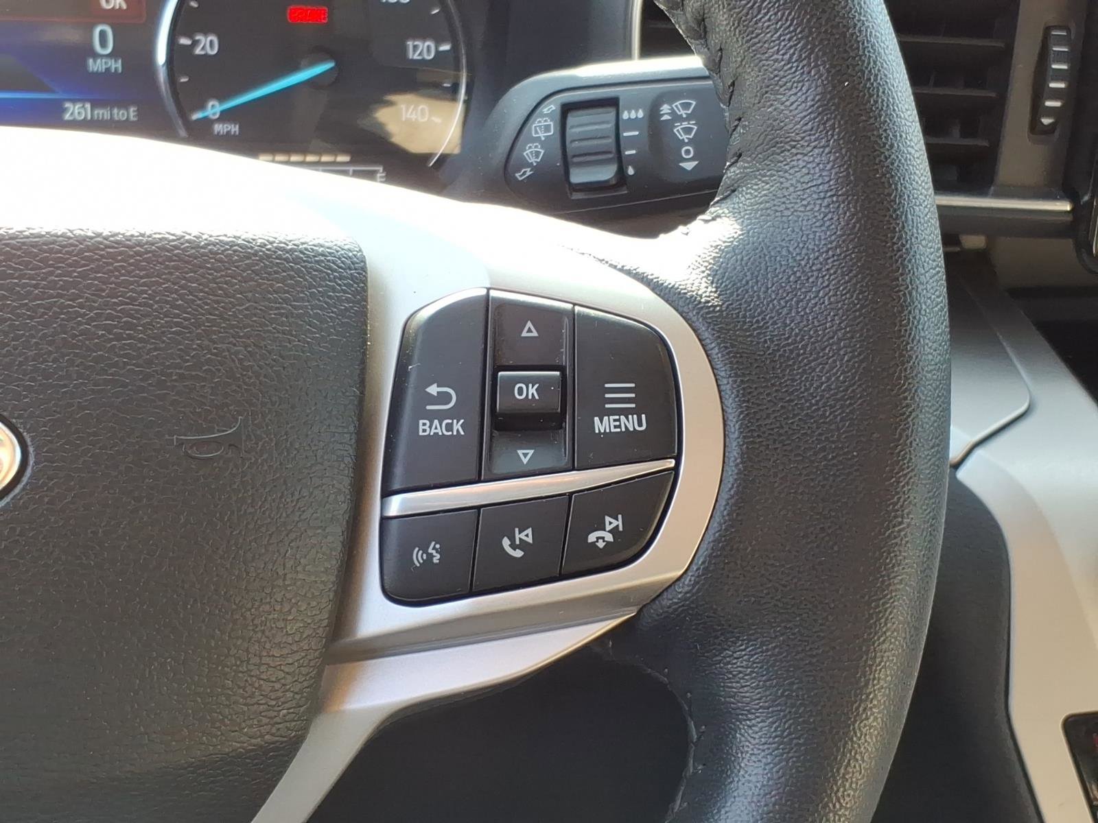 Certified 2022 Ford Explorer XLT w/ Equipment Group 202A image 20