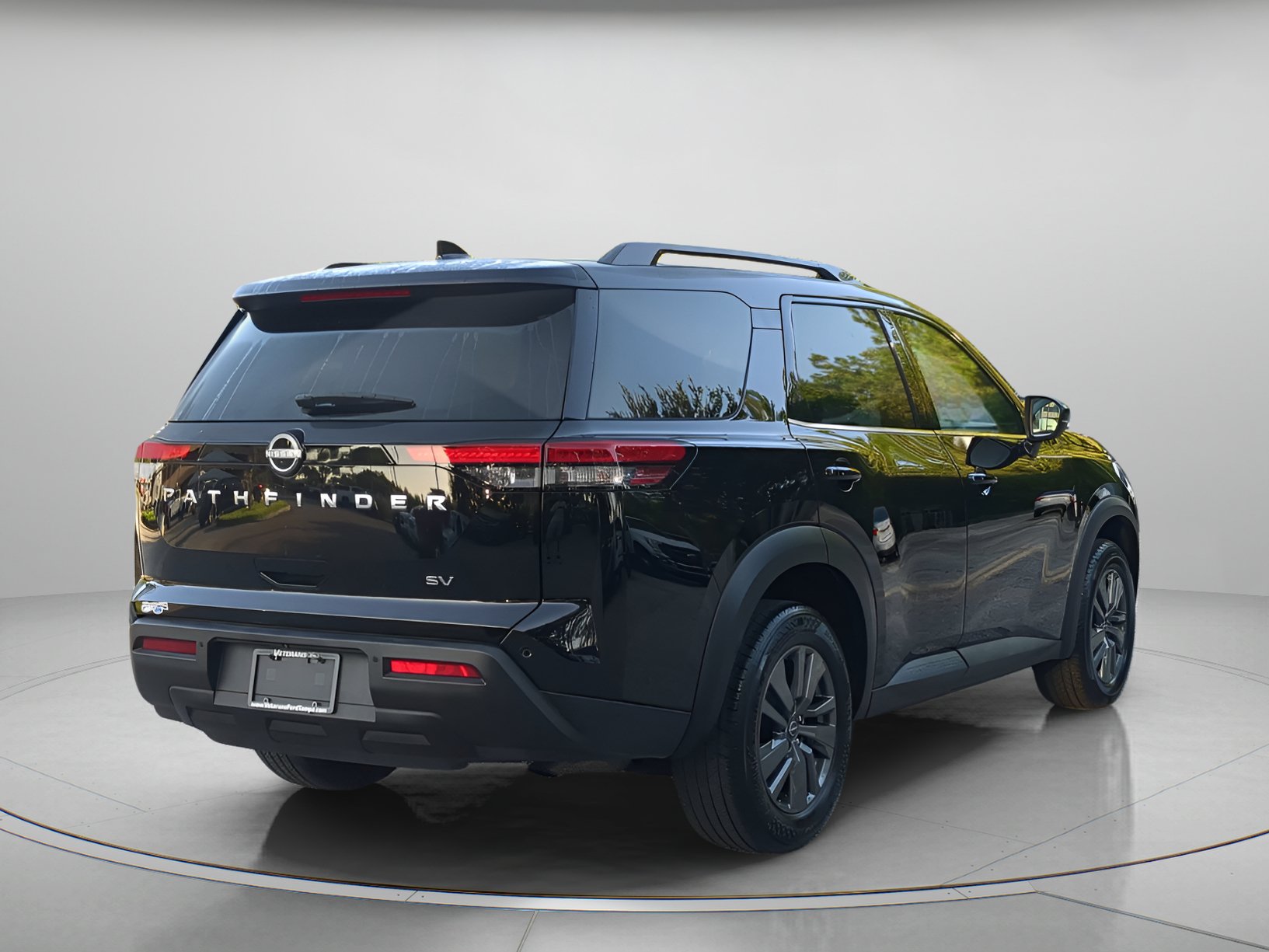 Used 2024 Nissan Pathfinder SV FWD image 40