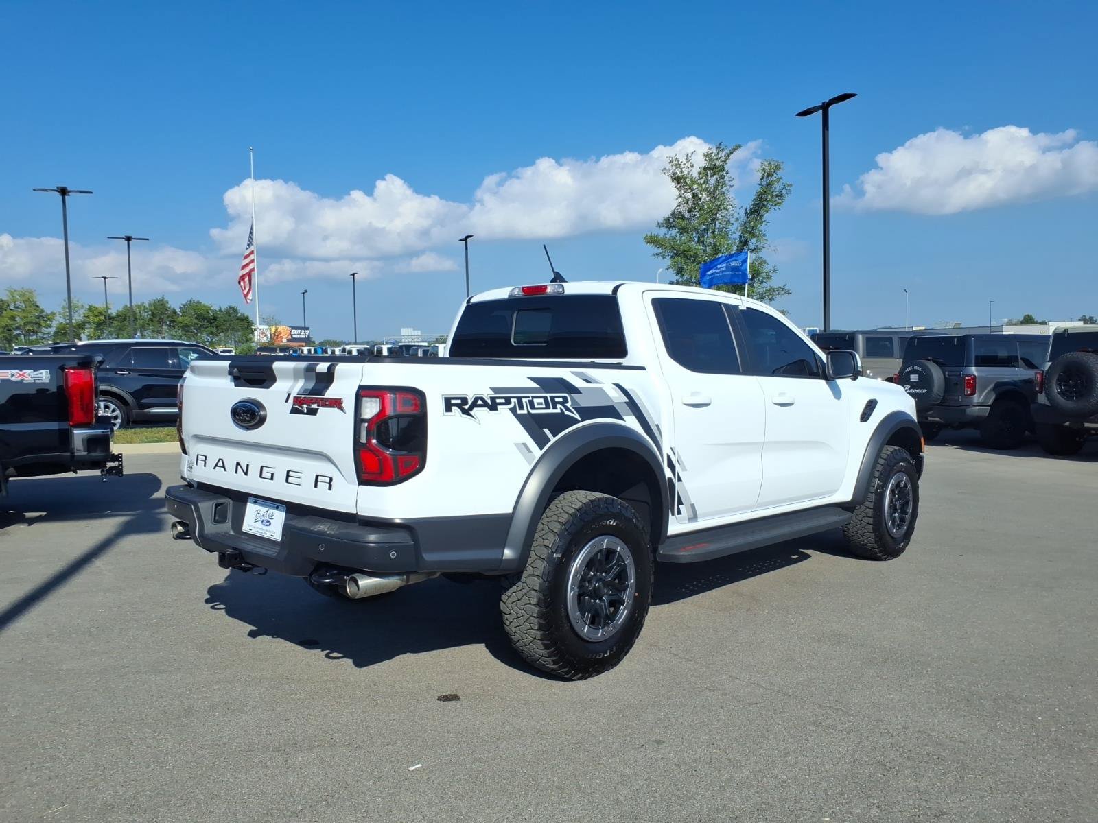 Certified 2024 Ford Ranger Raptor AWD/4WD image 3