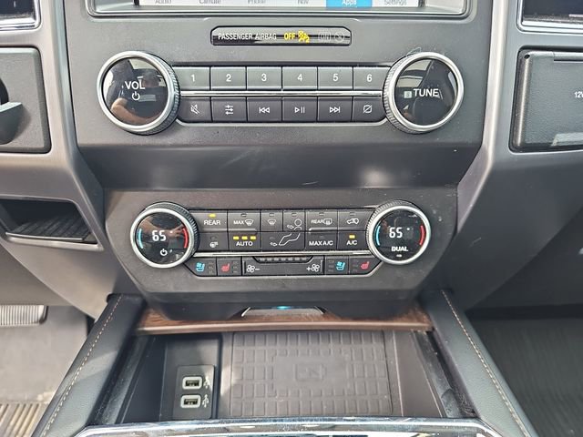 Certified 2019 Ford Expedition Platinum AWD/4WD image 21