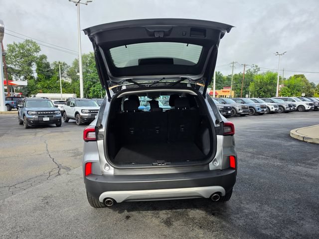 Certified 2023 Ford Escape Active AWD/4WD image 7
