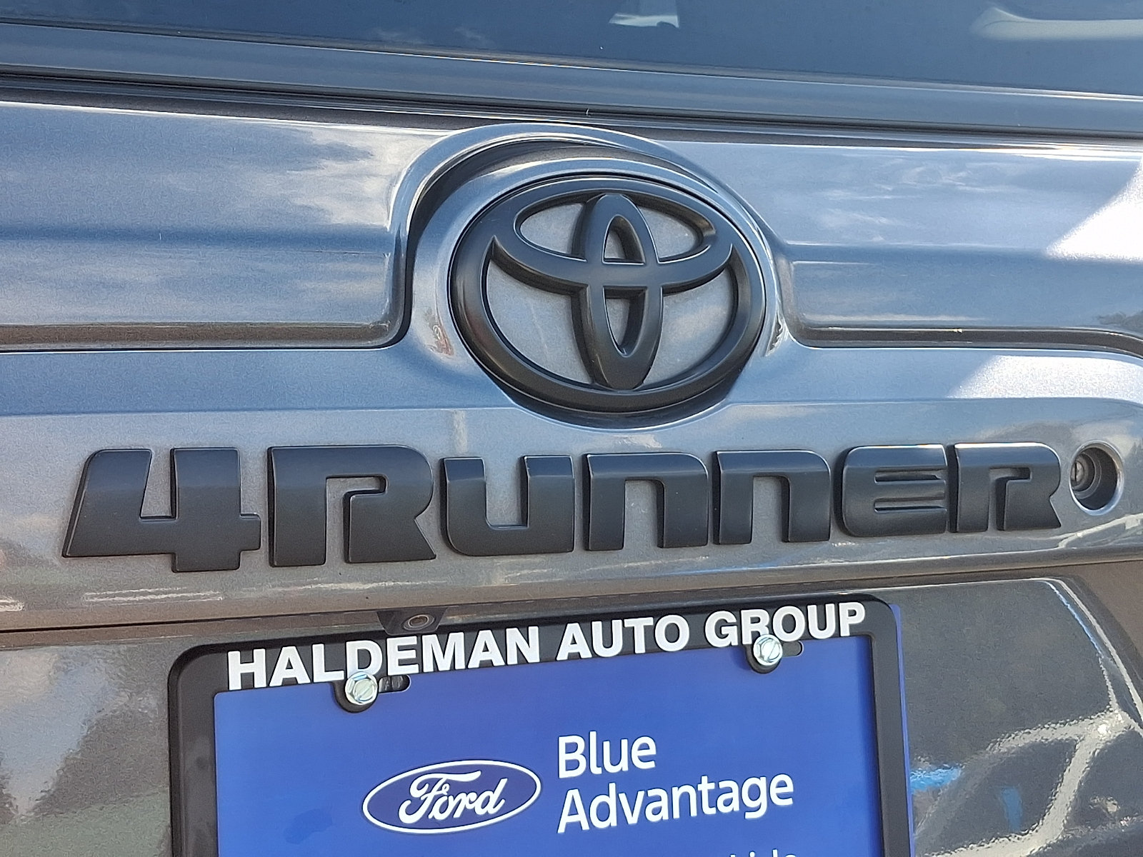 Used 2020 Toyota 4Runner SR5 w/ Wilderness Package AWD/4WD image 29