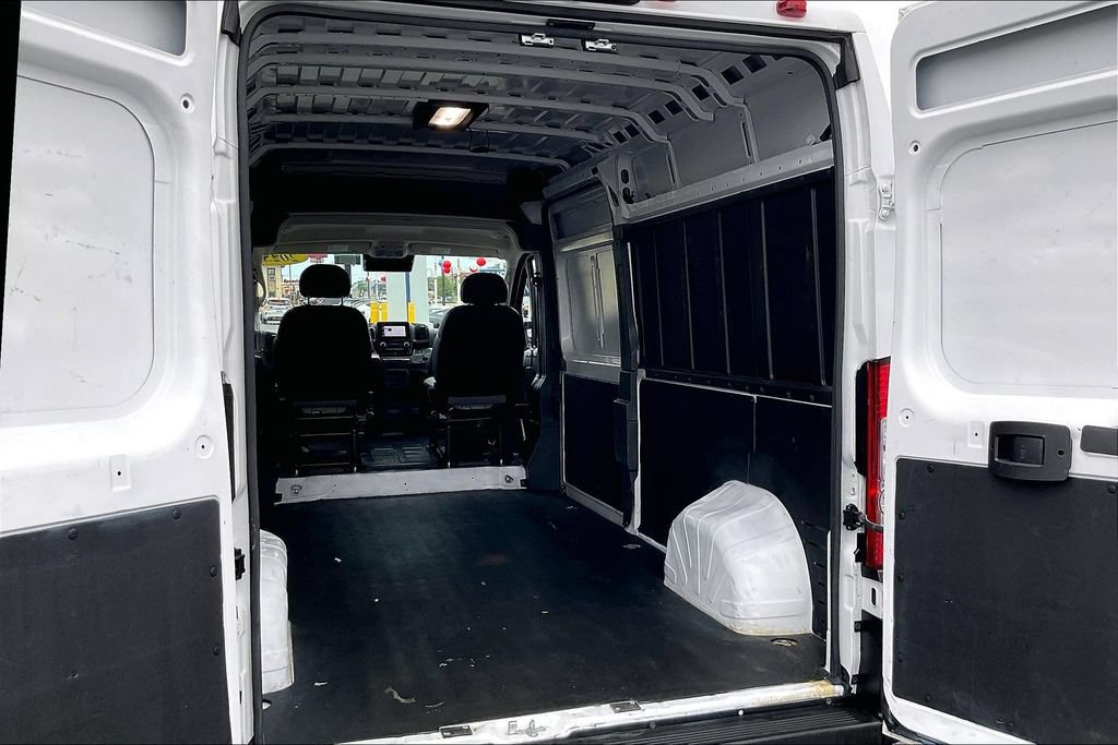 Used 2025 RAM ProMaster 2500 w/ Convenience Group FWD image 27