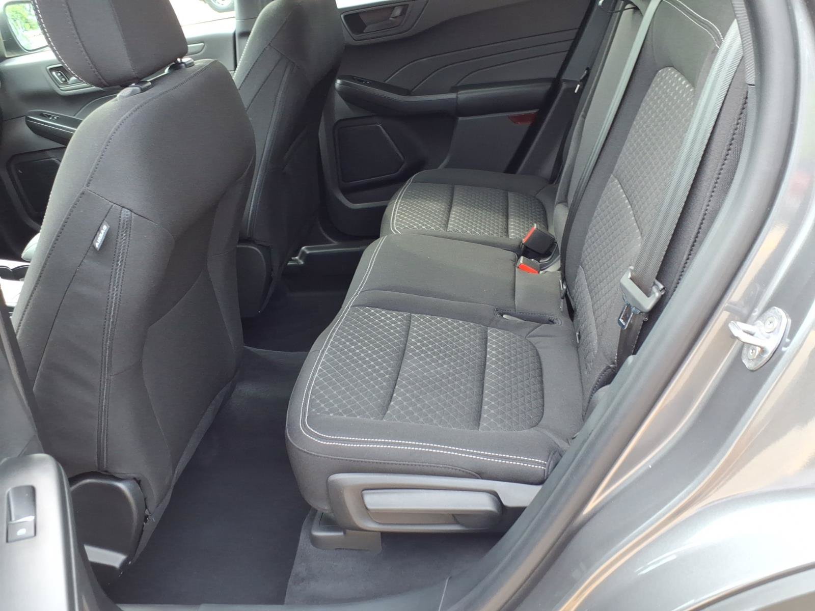Certified 2023 Ford Escape Active AWD/4WD image 13
