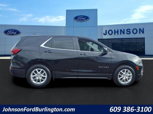 Used 2024 Chevrolet Equinox LT image 2