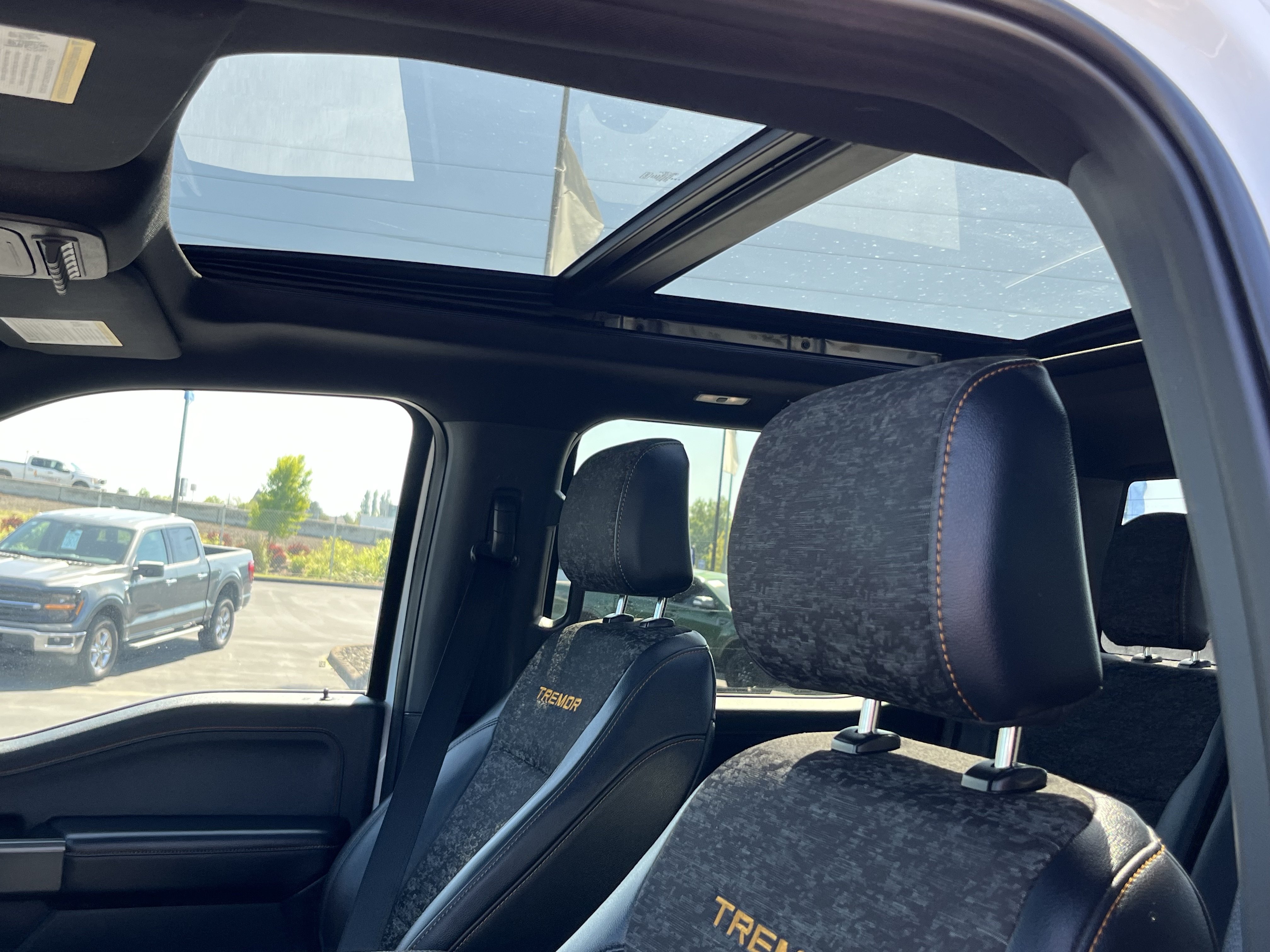 Certified 2025 Ford F150 Tremor AWD/4WD image 19