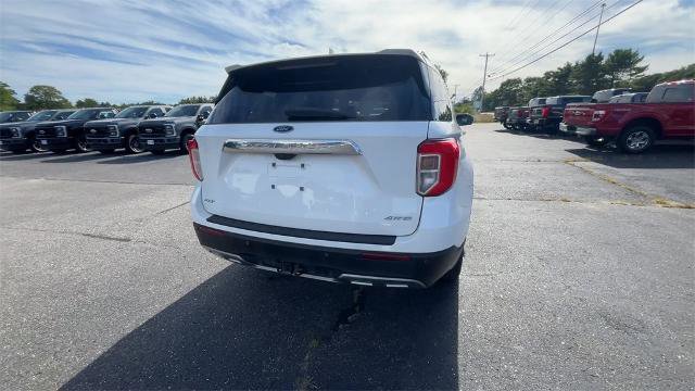 Certified 2022 Ford Explorer XLT w/ Equipment Group 202A image 4