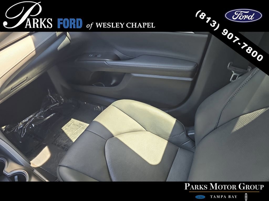 Used 2024 Toyota Camry XSE FWD image 13