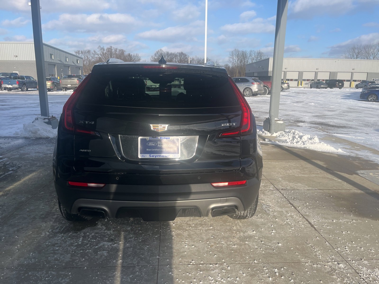 Used 2019 Cadillac XT4 Premium Luxury image 4