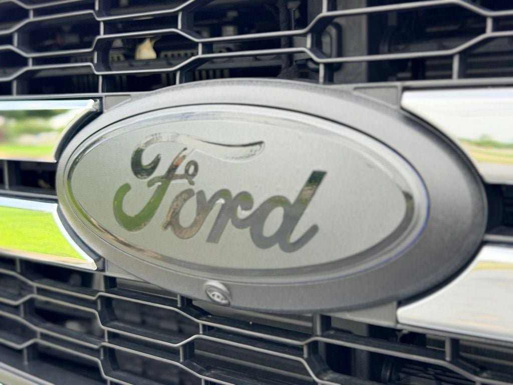 Certified 2025 Ford F150 Lariat w/ Equipment Group 501A Mid AWD/4WD image 6