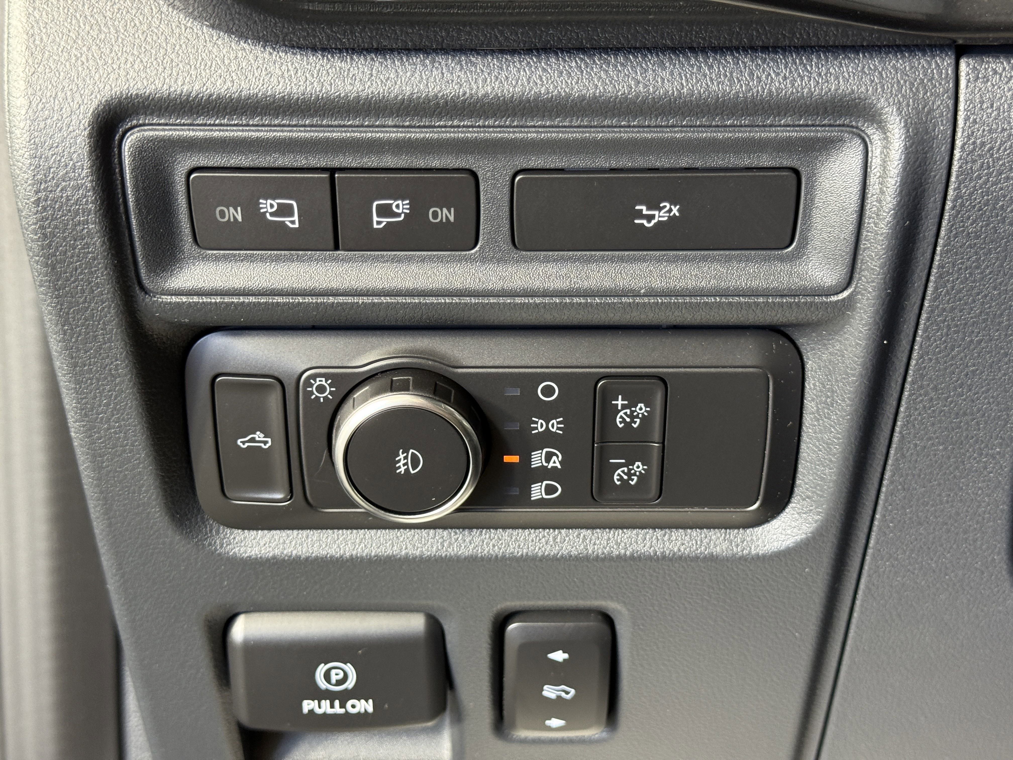 Certified 2022 Ford F150 XLT w/ Equipment Group 302A High image 23