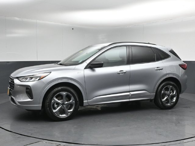 Certified 2024 Ford Escape ST-Line w/ Tech Pack #1 AWD/4WD image 4