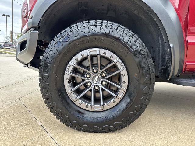 Certified 2019 Ford F150 Raptor w/ Equipment Group 802A Luxury image 6