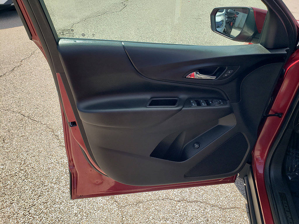 Used 2021 Chevrolet Equinox LT FWD image 10