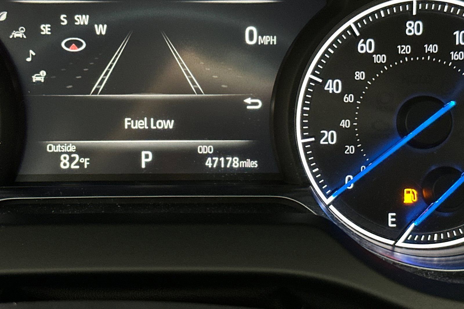 Used 2023 Toyota Venza LE AWD/4WD image 24