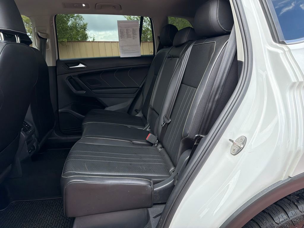 Used 2022 Volkswagen Tiguan SE AWD/4WD image 24
