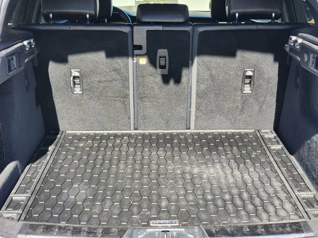 Used 2023 Jaguar F-PACE S image 19