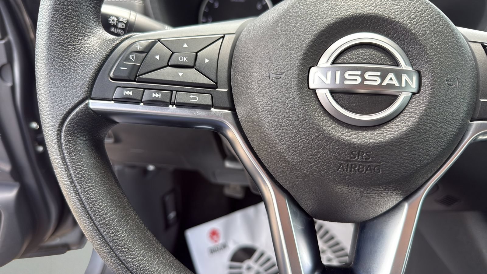 Used 2024 Nissan Sentra SV FWD image 16
