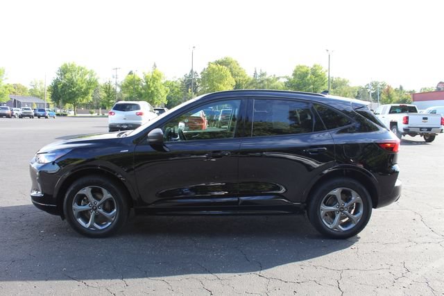 Certified 2024 Ford Escape ST-Line AWD/4WD image 9