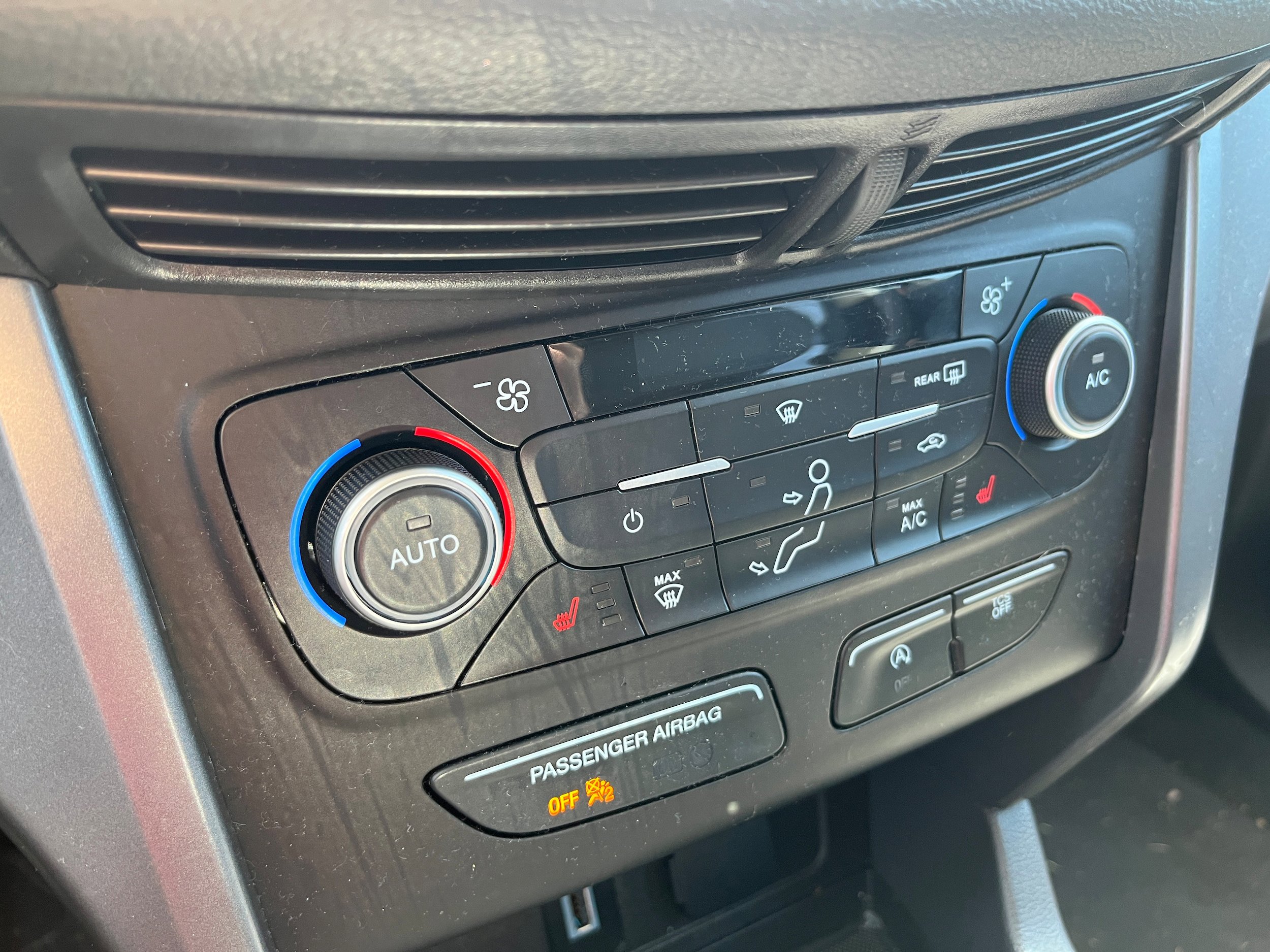 Certified 2018 Ford Escape SEL AWD/4WD image 15