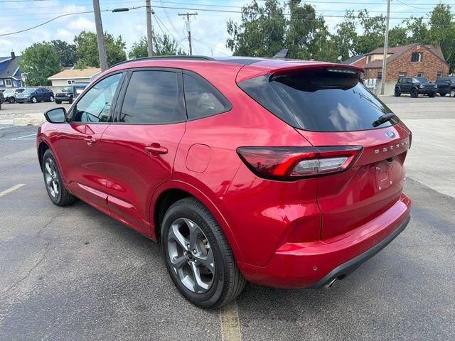 Certified 2024 Ford Escape ST-Line w/ Tech Pack #1 AWD/4WD image 5