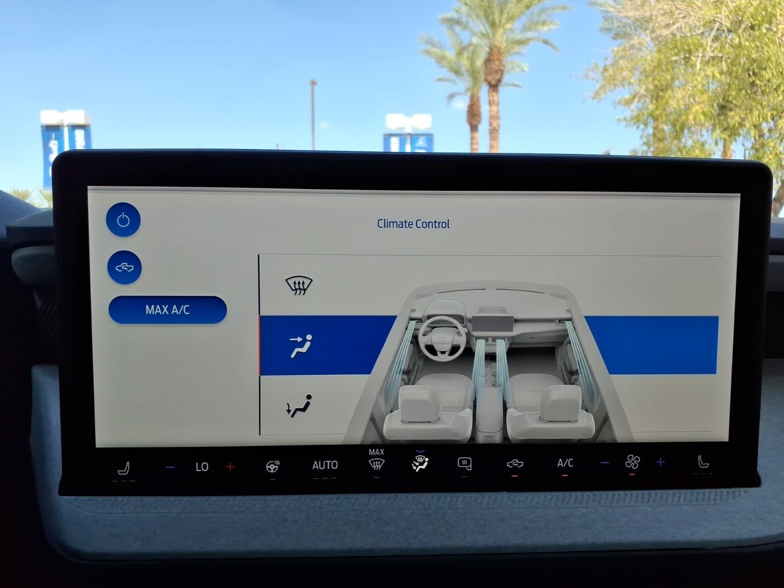 Certified 2025 Ford Maverick XLT w/ XLT Luxury Package AWD/4WD image 25