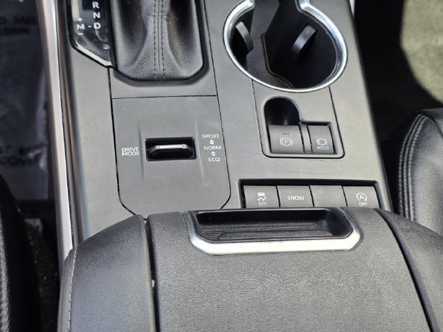 Used 2022 Toyota Highlander L FWD image 25