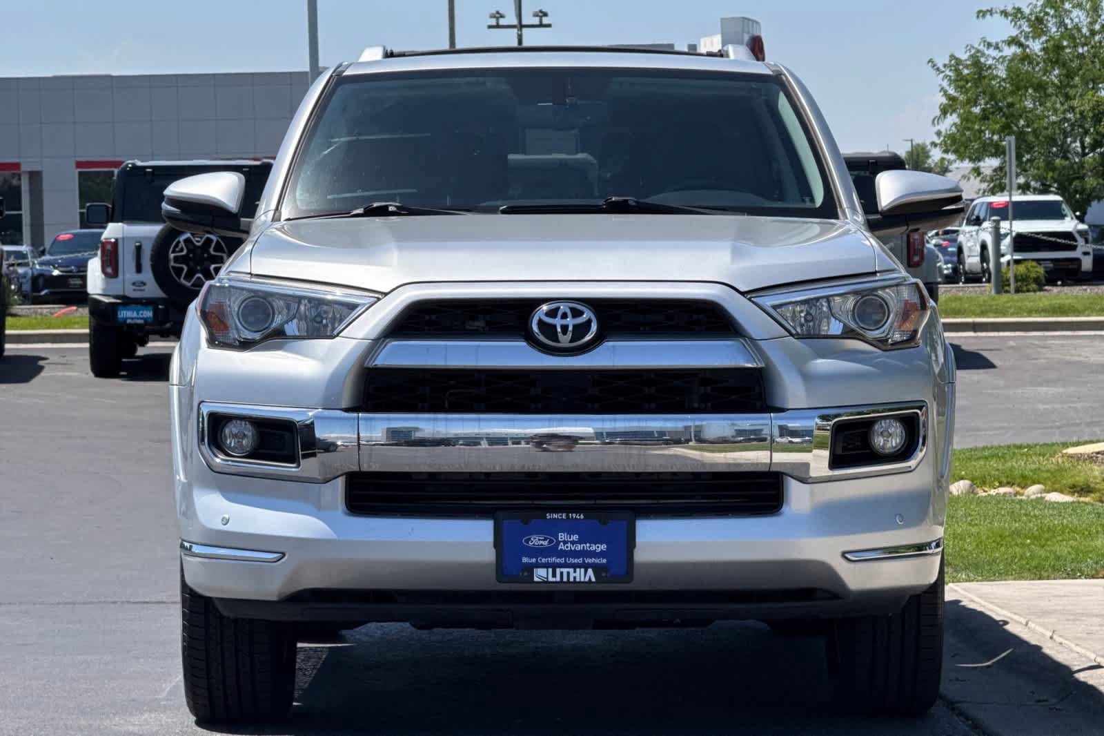 Used 2019 Toyota 4Runner Limited AWD/4WD image 10