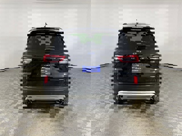 Certified 2024 Ford Escape SE image 3