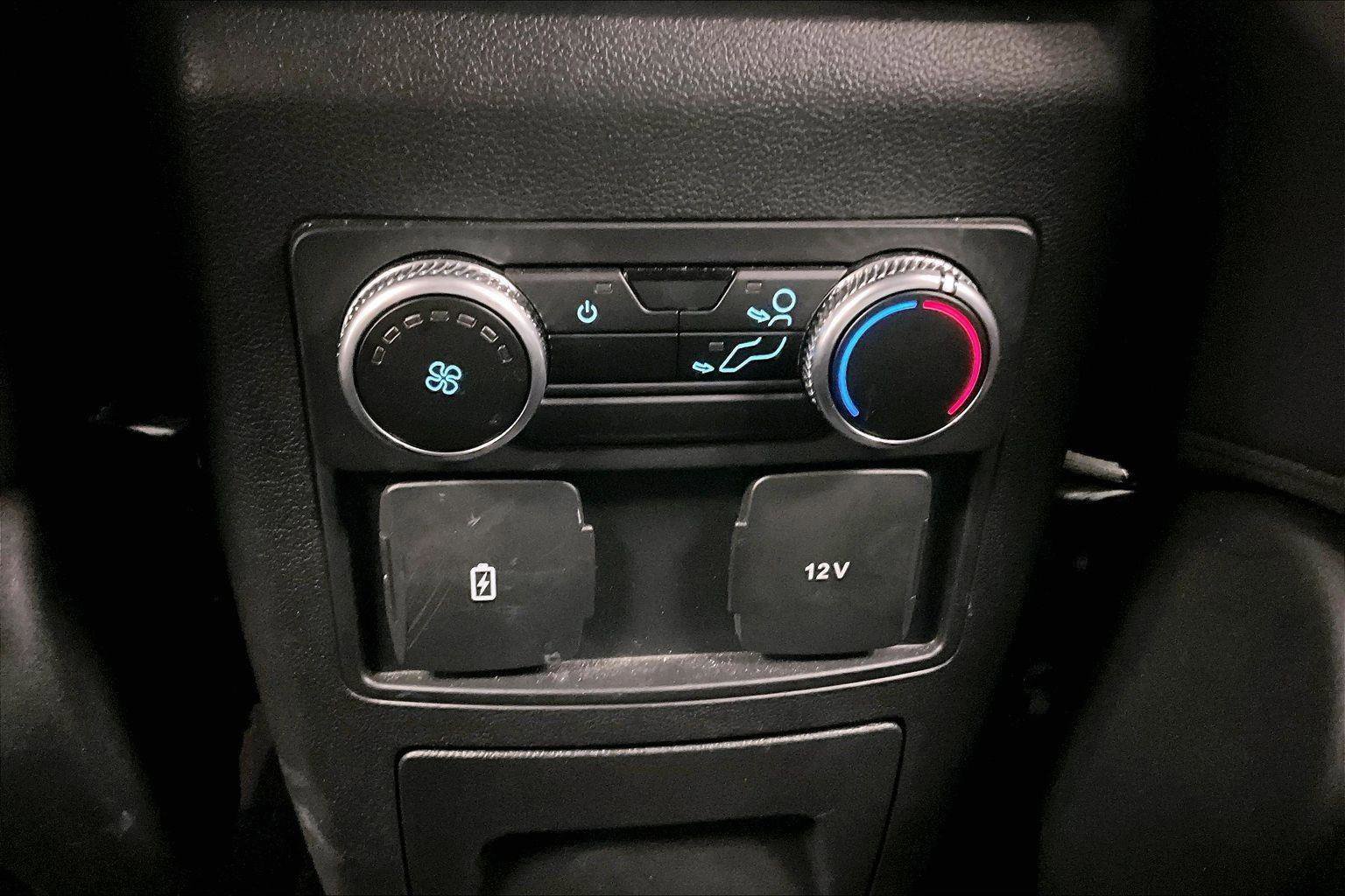 Certified 2023 Ford Explorer XLT w/ Equipment Group 202A image 33