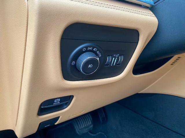 Used 2021 Jeep Grand Cherokee L Summit image 17