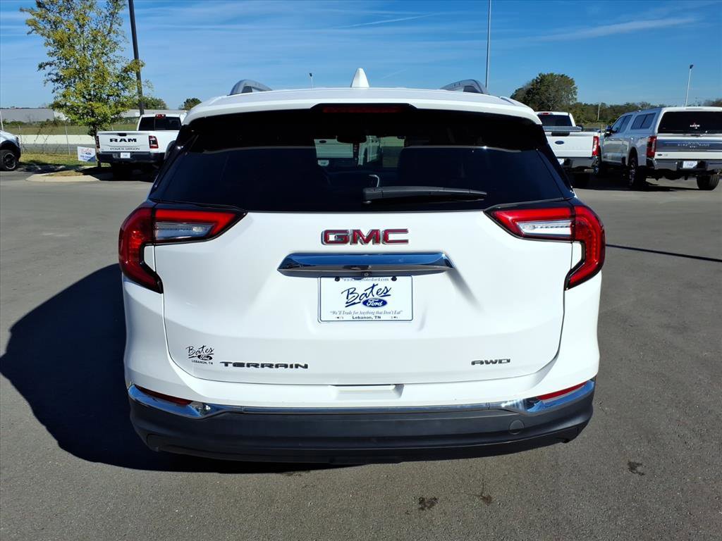 Used 2022 GMC Terrain SLT image 4