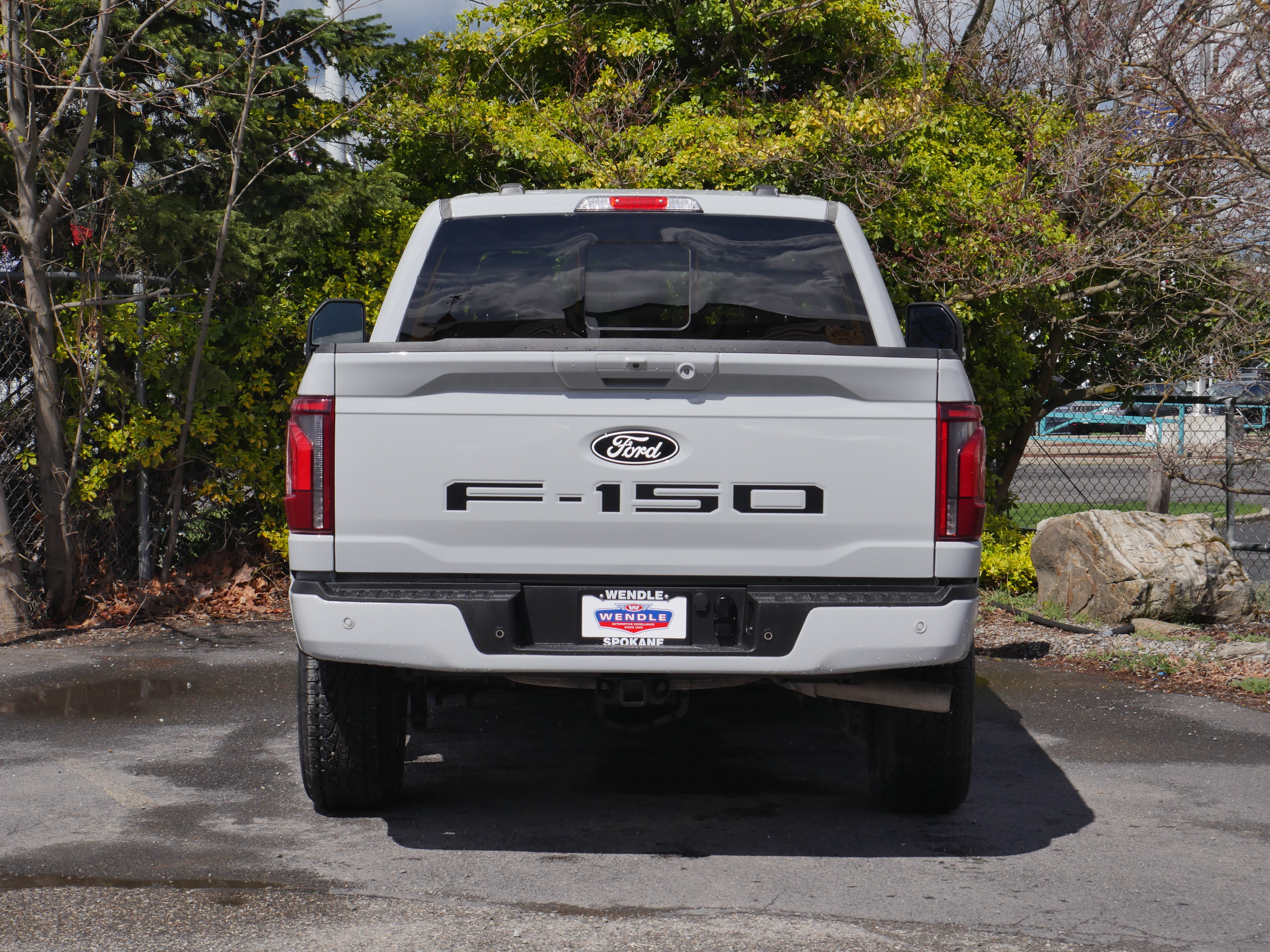 Certified 2024 Ford F150 Lariat w/ Tow/Haul Package AWD/4WD image 24
