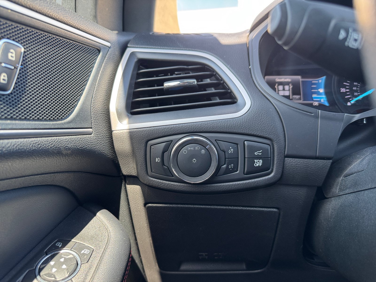 Certified 2024 Ford Edge ST-Line AWD/4WD image 20