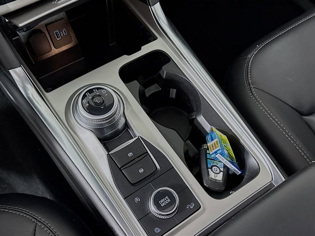 Certified 2023 Ford Explorer XLT w/ Equipment Group 202A image 16