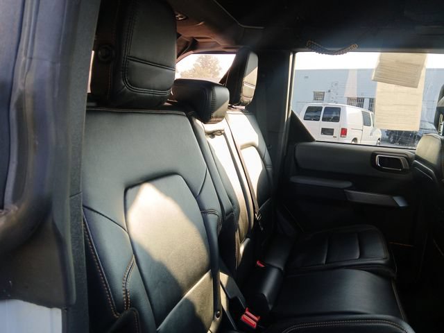 Certified 2022 Ford Bronco Badlands w/ Sasquatch Package AWD/4WD image 43