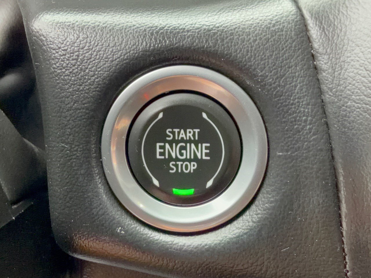 Used 2023 Chevrolet Suburban Premier RWD image 20