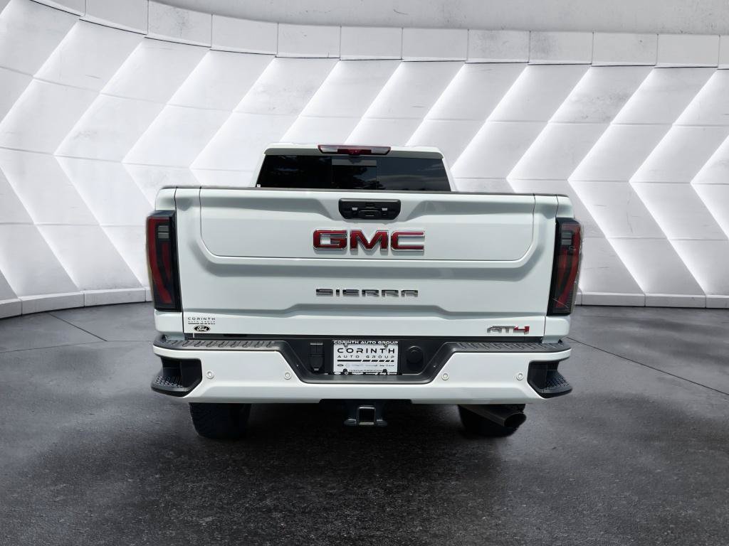 Used 2025 GMC Sierra 2500 AT4 w/ AT4 Premium Plus Package AWD/4WD image 6