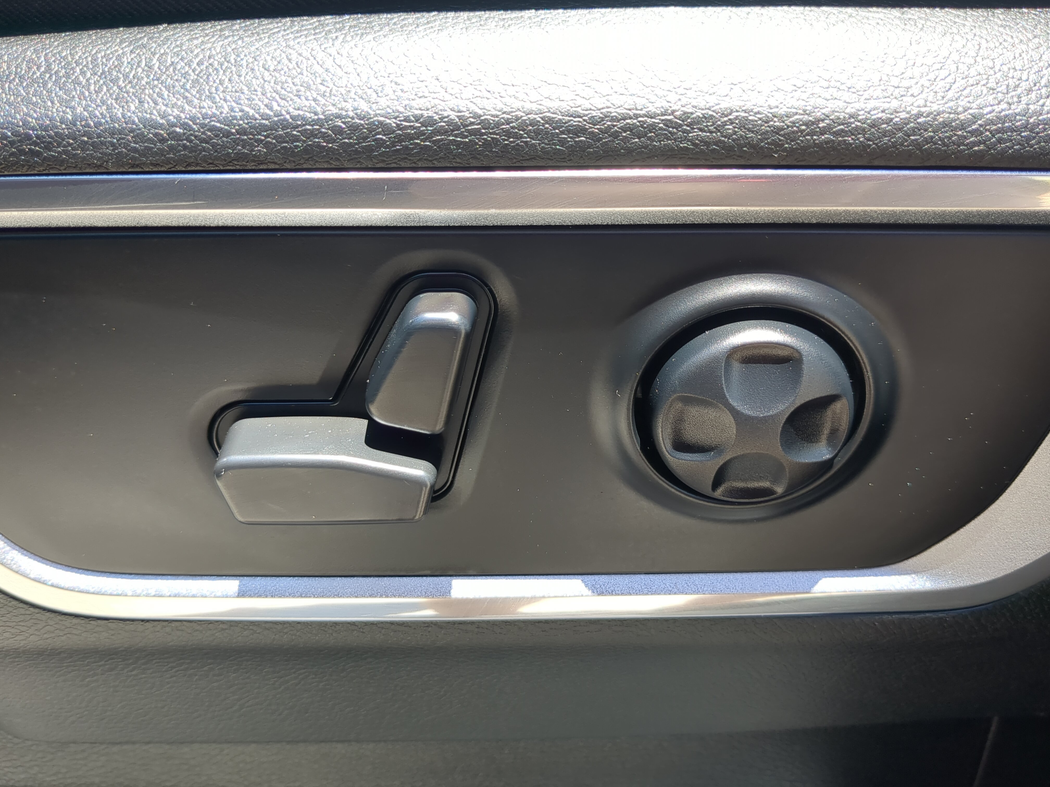 Used 2021 RAM 1500 Laramie AWD/4WD image 29