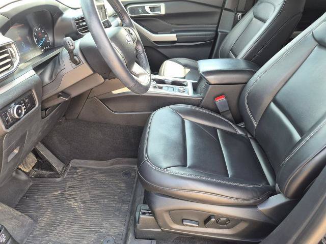 Certified 2023 Ford Explorer XLT w/ Equipment Group 202A AWD/4WD image 13