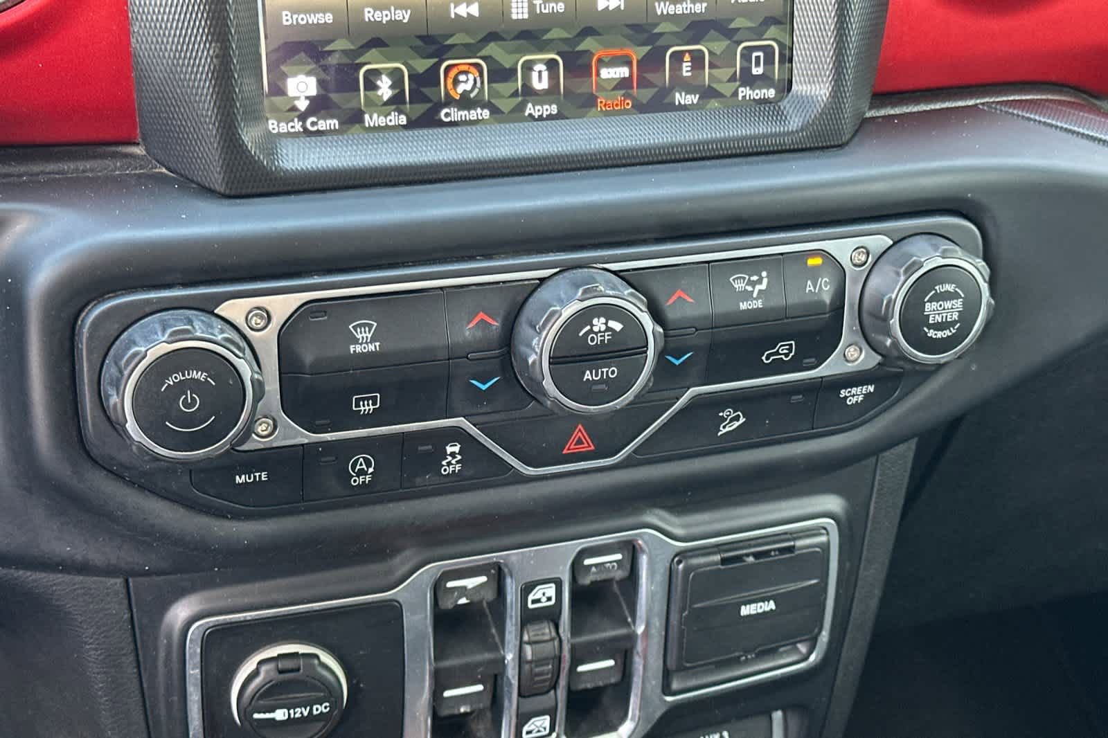 Used 2018 Jeep Wrangler Unlimited Rubicon AWD/4WD image 21