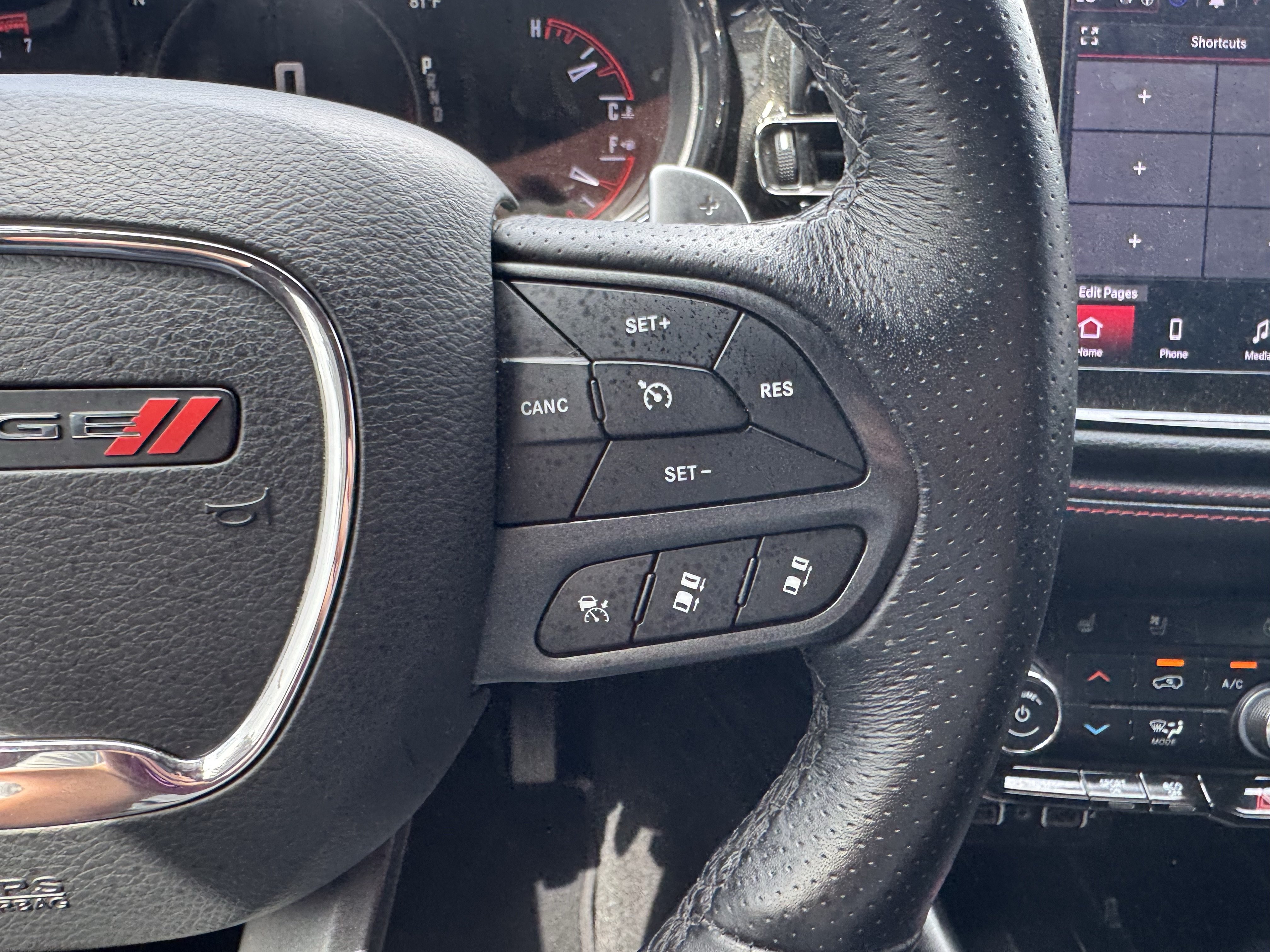 Used 2025 Dodge Durango R/T AWD/4WD image 10