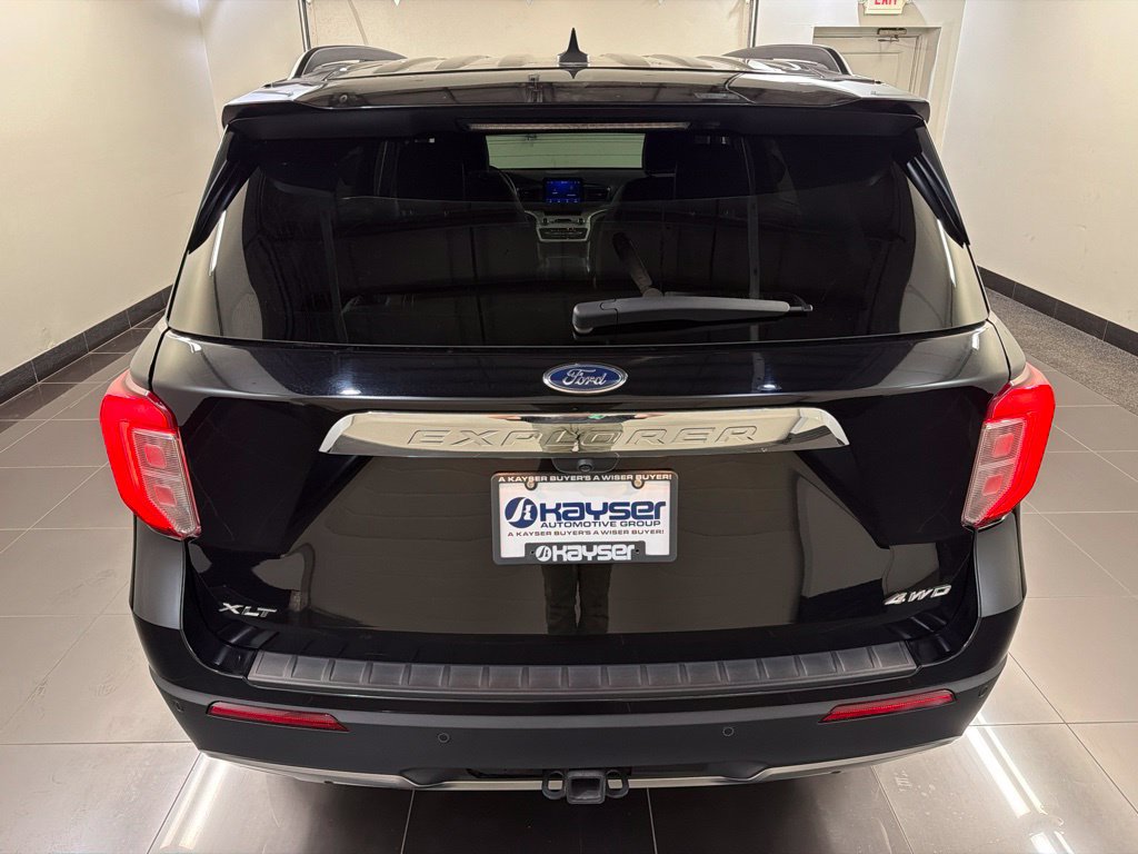 Certified 2024 Ford Explorer XLT w/ Equipment Group 202A AWD/4WD image 5